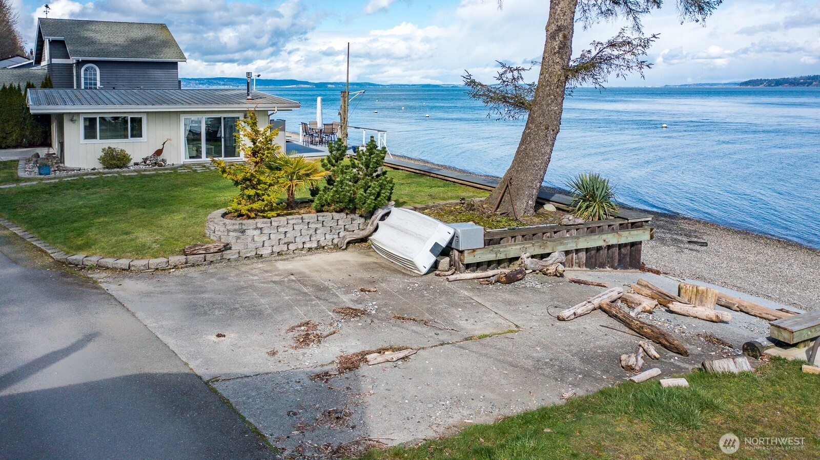 3187 Shoreline Drive Camano Island WA 98282