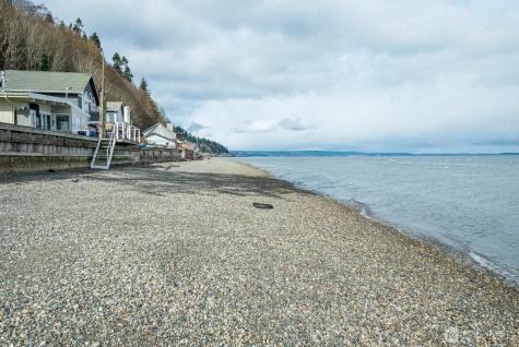 3187 Shoreline Drive Camano Island WA 98282