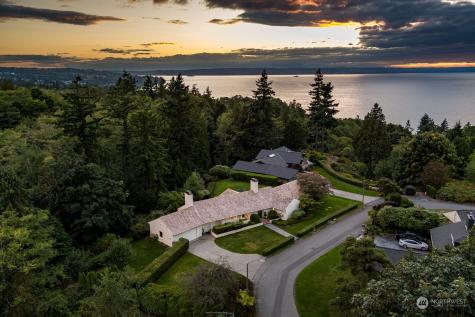 524 Sharon Crest Everett WA 98201