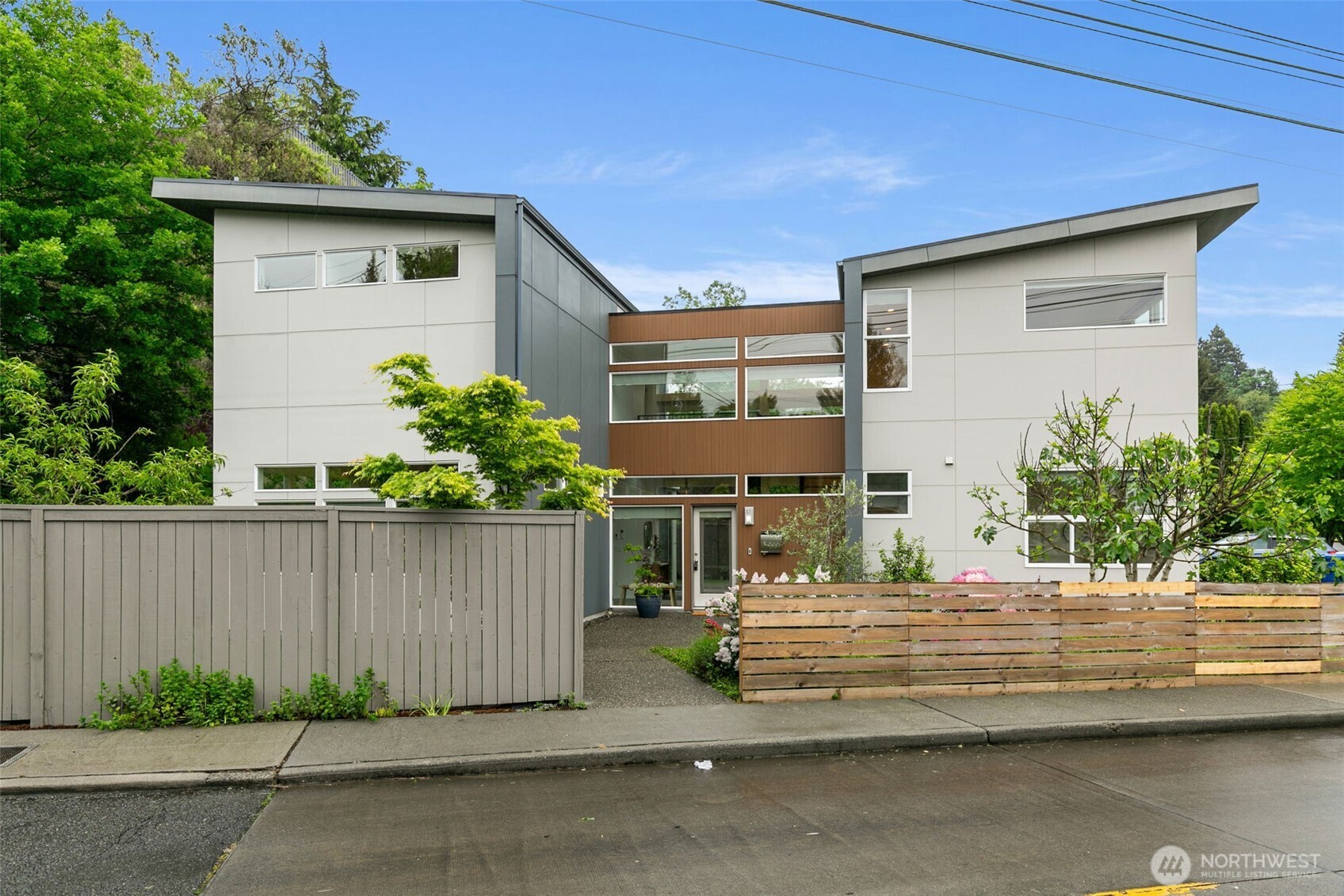 3200 E Republican Street Seattle WA 98112