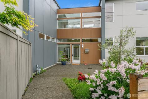 3200 E Republican Street Seattle WA 98112