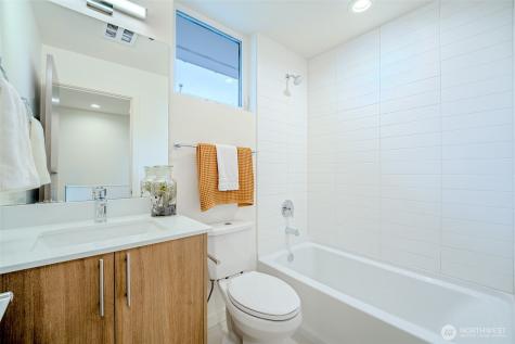 4853 S Findlay Street Seattle WA 98118