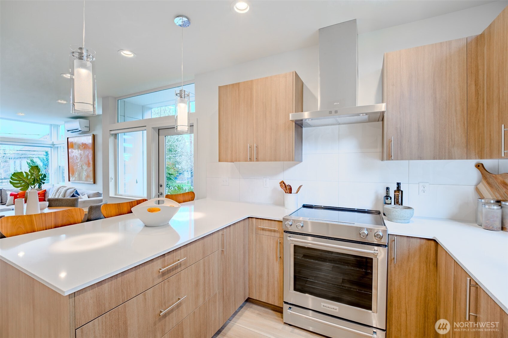 4853 S Findlay Street Seattle WA 98118