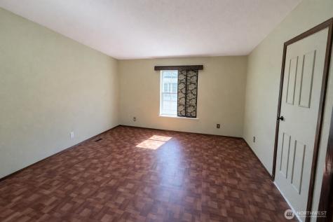 759 Park Avenue NE Ocean Shores WA 98569