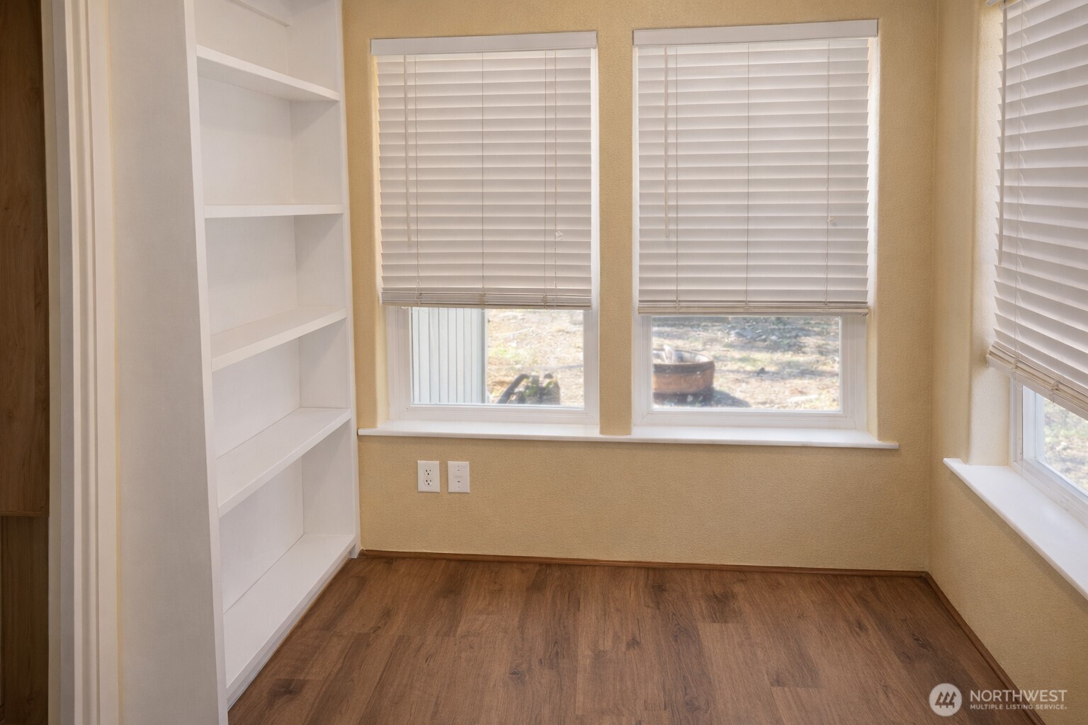 759 Park Avenue NE Ocean Shores WA 98569