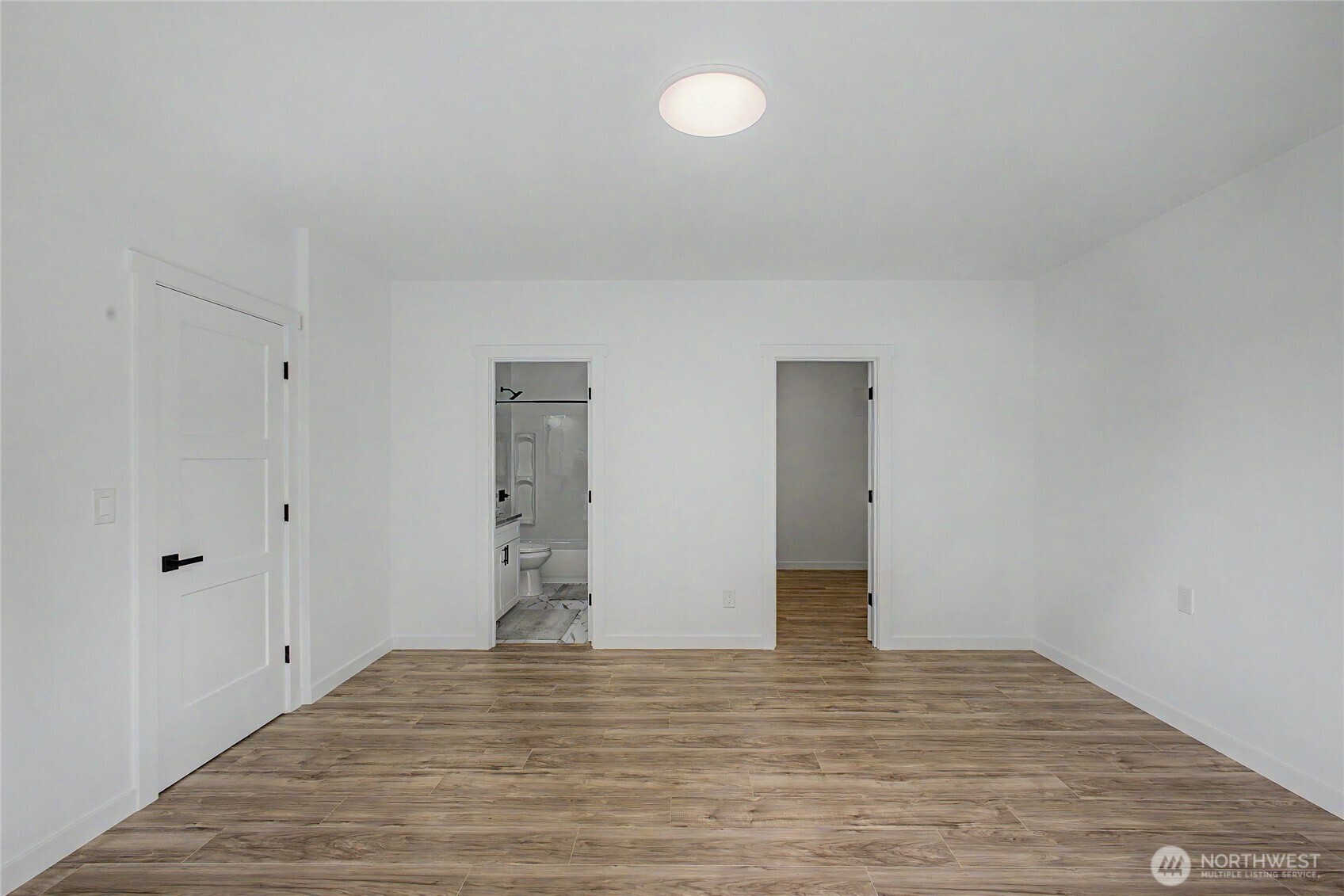 24717 S 35th Avenue Kent WA 98032