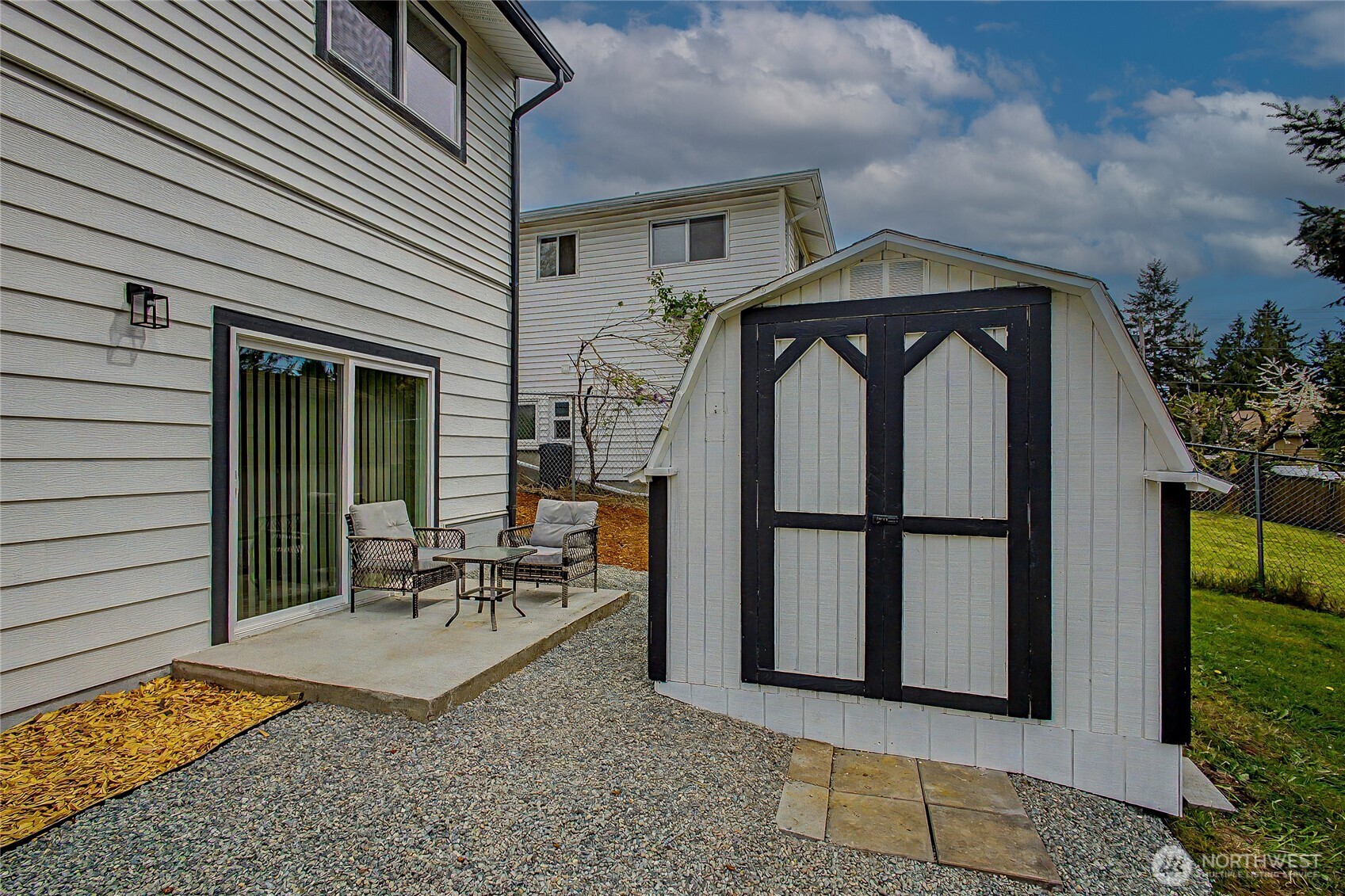 24717 S 35th Avenue Kent WA 98032