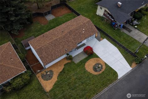 24717 S 35th Avenue Kent WA 98032