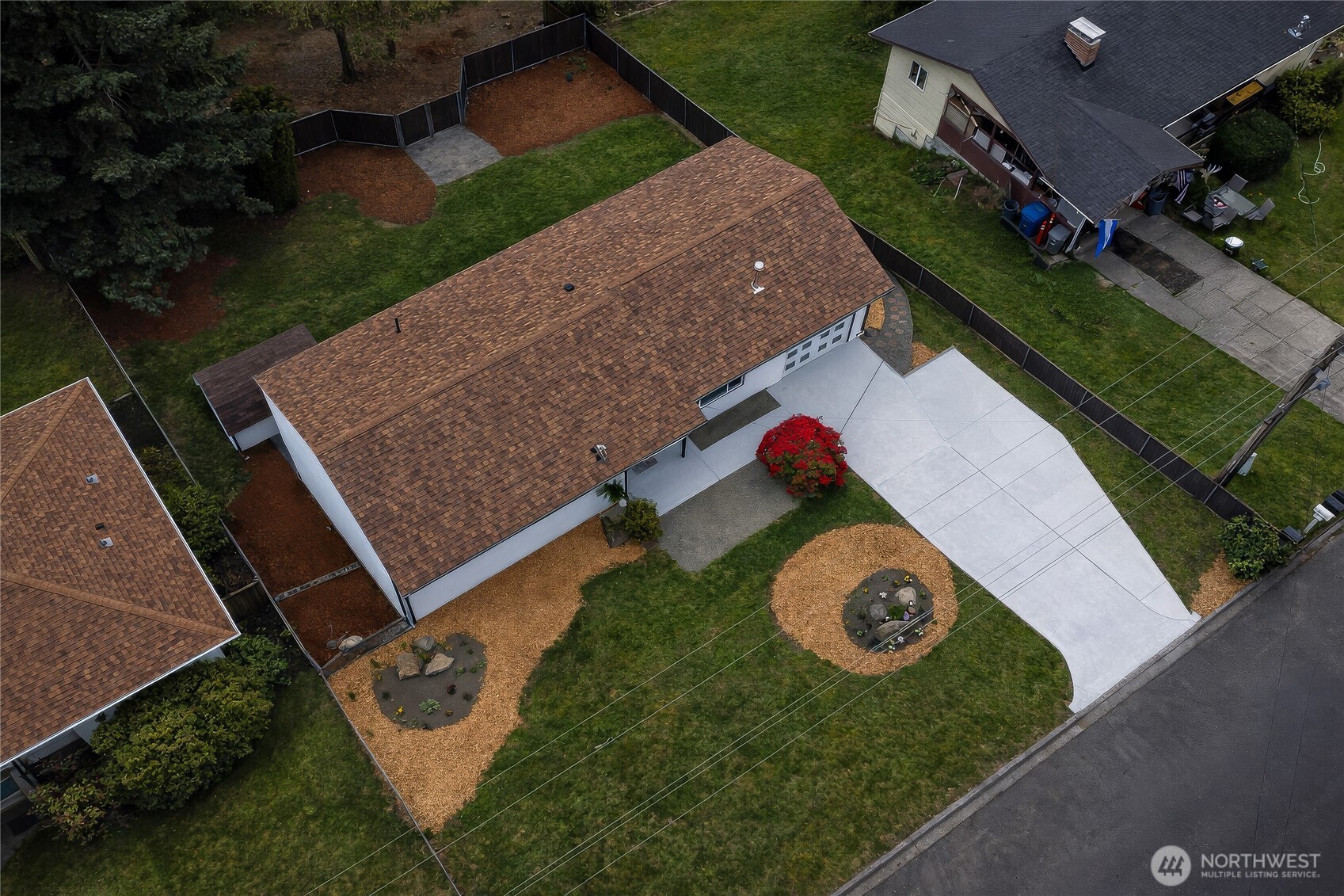 24717 S 35th Avenue Kent WA 98032