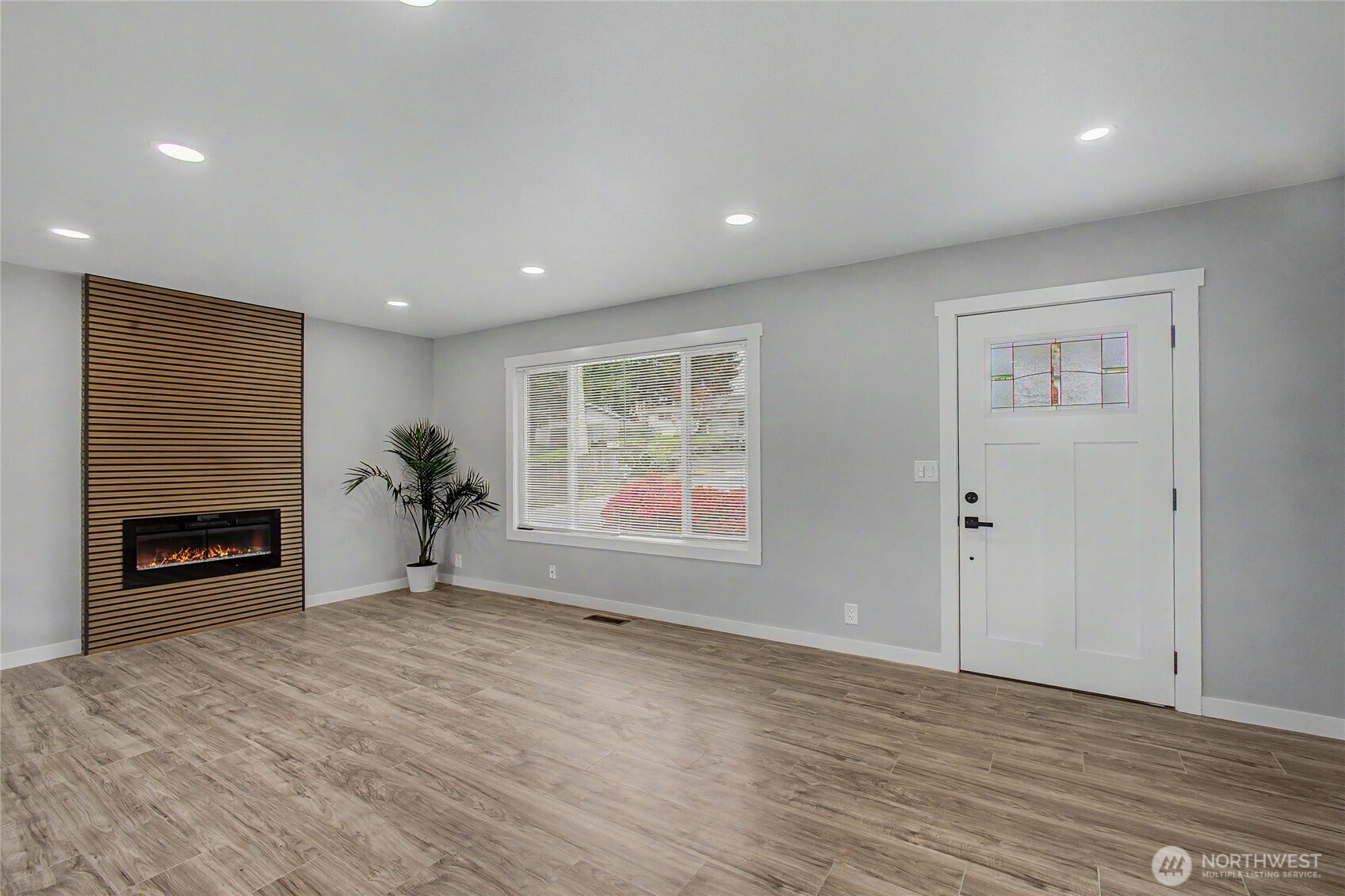 24717 S 35th Avenue Kent WA 98032