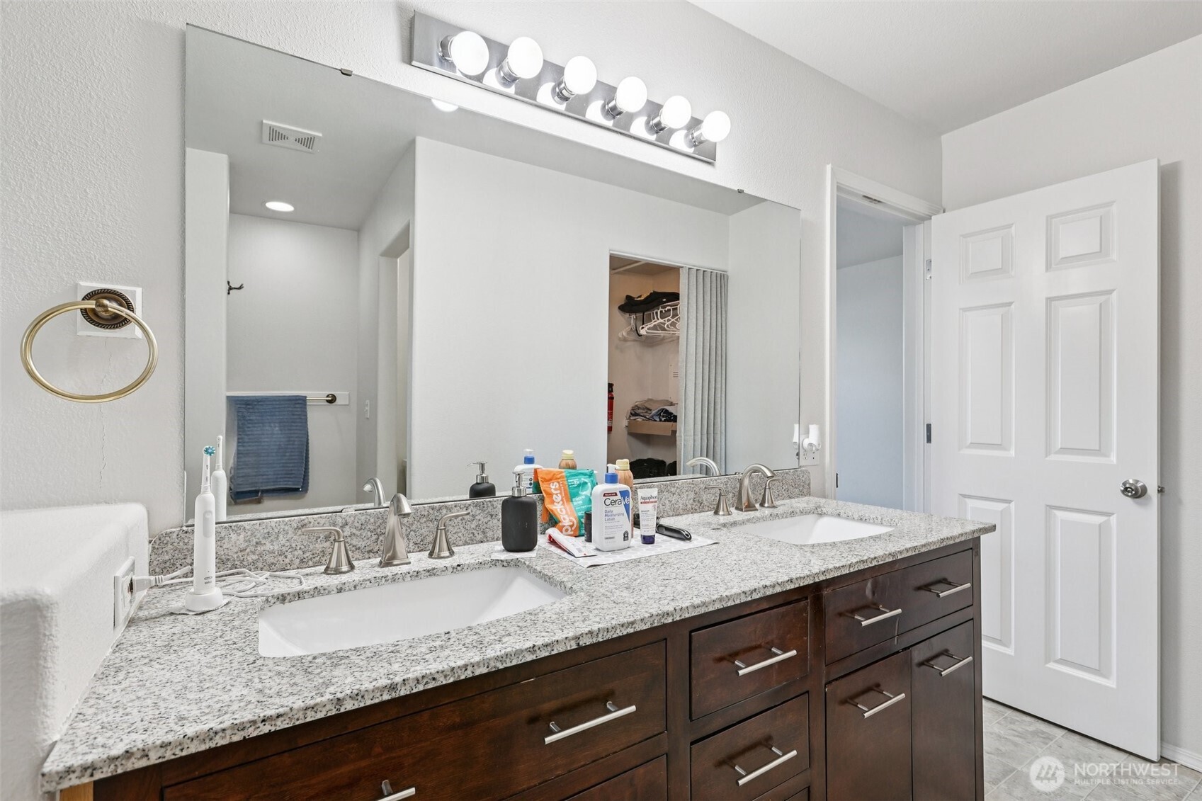 3206 96th Pl SE Everett WA 98208
