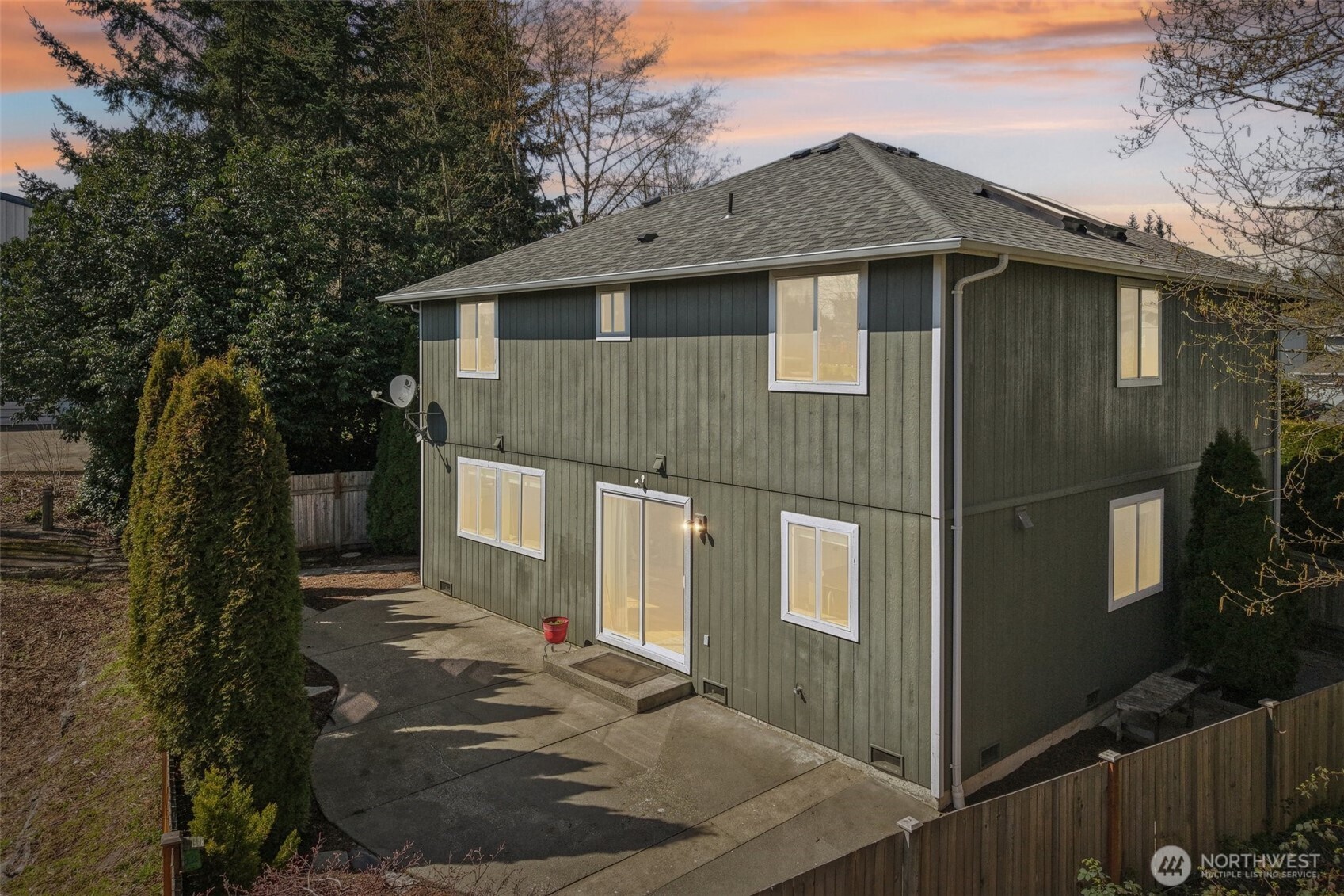 3206 96th Pl SE Everett WA 98208