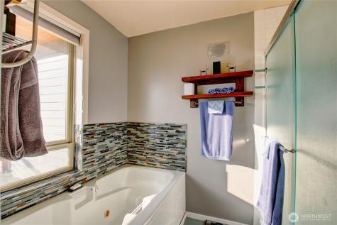18064 Mariposa Lane Mount Vernon WA 98274