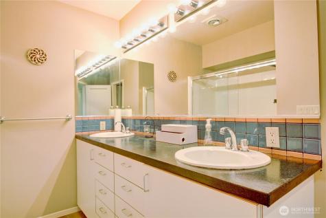 18064 Mariposa Lane Mount Vernon WA 98274