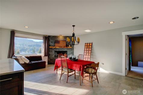 18064 Mariposa Lane Mount Vernon WA 98274