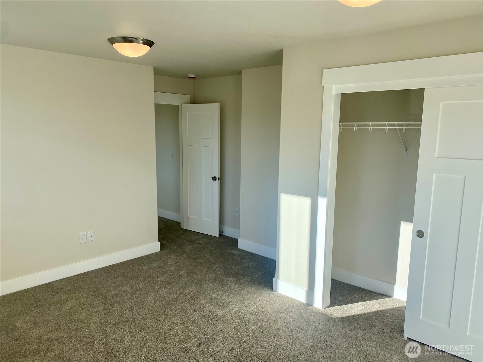536 Rainbow Way Kelso WA 98626