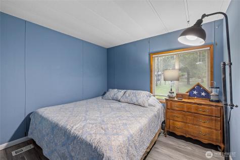 4565 Woodland Circle Oak Harbor WA 98277
