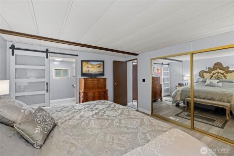 4565 Woodland Circle Oak Harbor WA 98277
