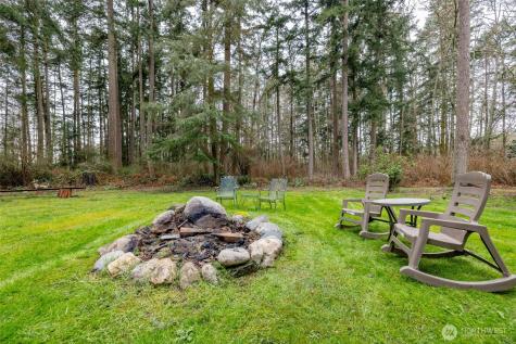 4565 Woodland Circle Oak Harbor WA 98277