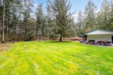 4565 Woodland Circle Oak Harbor WA 98277