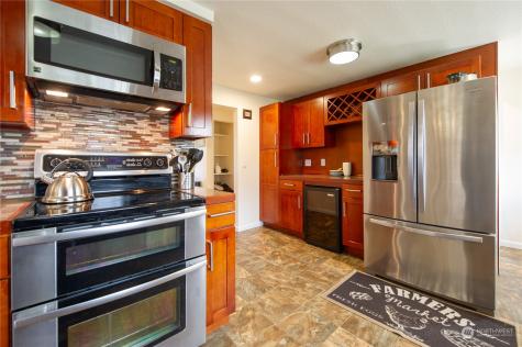 5630 Commercial Avenue Everett WA 98203