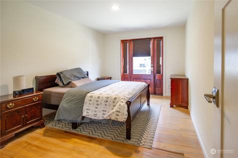 5630 Commercial Avenue Everett WA 98203