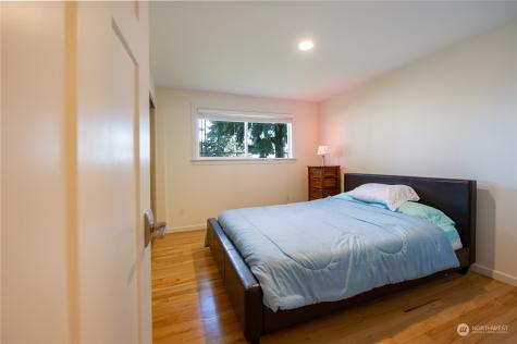 5630 Commercial Avenue Everett WA 98203