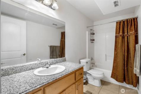 950 S Garden Drive Moses Lake WA 98837