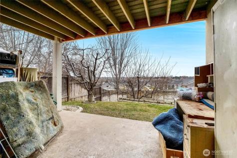 950 S Garden Drive Moses Lake WA 98837