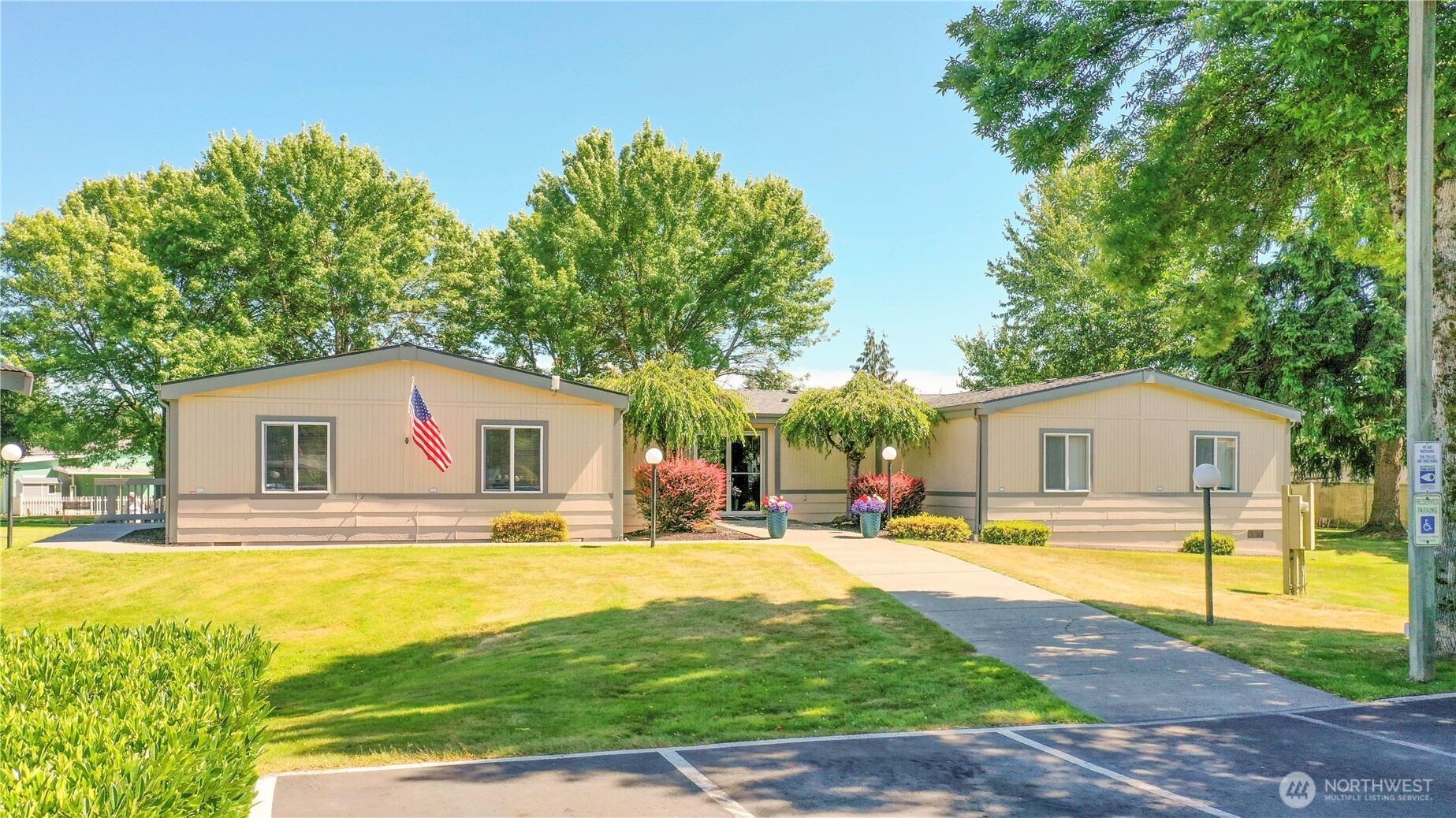 14727 43rd Avenue NE Marysville WA 98271