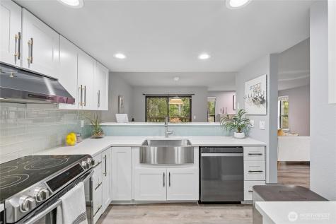 4117 159th Avenue NE Redmond WA 98052