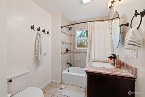 18504 171st Place Ne Woodinville WA 98072