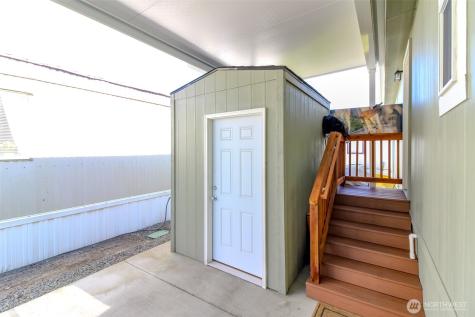 10713 63rd St E Puyallup WA 98372