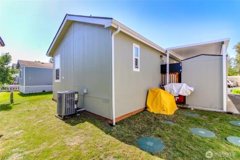 10713 63rd St E Puyallup WA 98372
