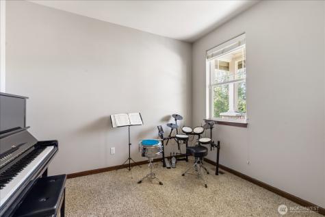 2837 SW Fairway Point Drive Oak Harbor WA 98277