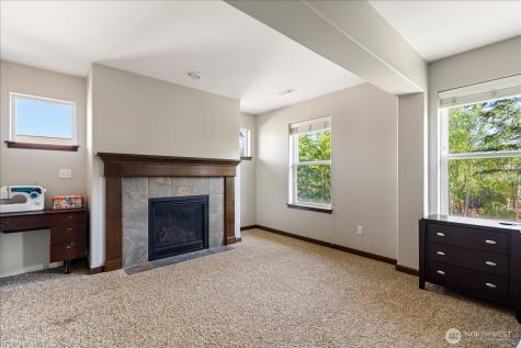 2837 SW Fairway Point Drive Oak Harbor WA 98277