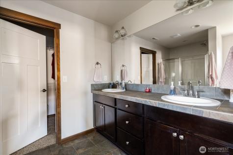 2837 SW Fairway Point Drive Oak Harbor WA 98277