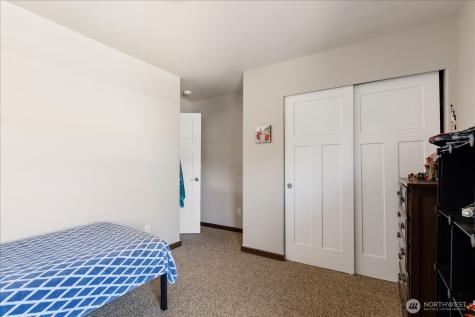 2837 SW Fairway Point Drive Oak Harbor WA 98277