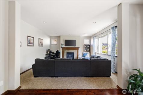 2837 SW Fairway Point Drive Oak Harbor WA 98277