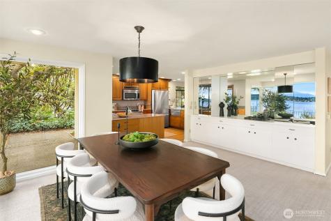 6555 NE Windermere Road Seattle WA 98105