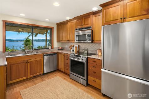 6555 NE Windermere Road Seattle WA 98105