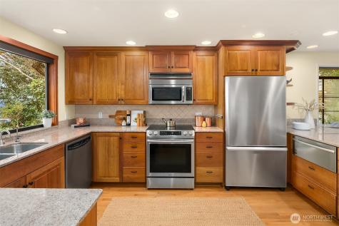 6555 NE Windermere Road Seattle WA 98105
