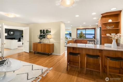 6555 NE Windermere Road Seattle WA 98105