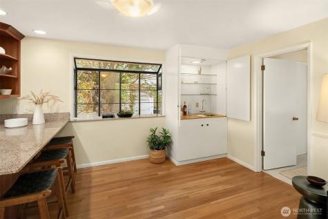 6555 NE Windermere Road Seattle WA 98105