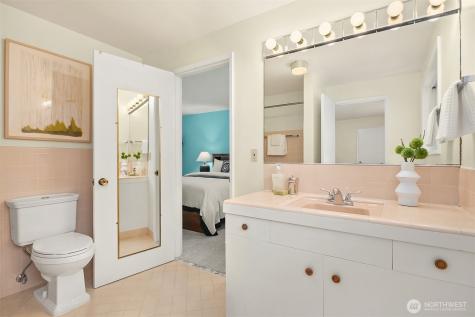 6555 NE Windermere Road Seattle WA 98105