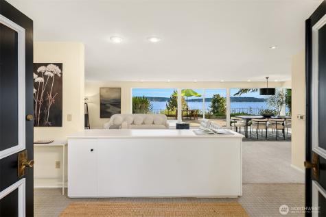 6555 NE Windermere Road Seattle WA 98105