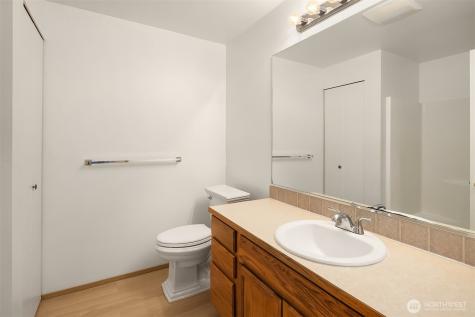 3802 Carpenter Street Mount Vernon WA 98274