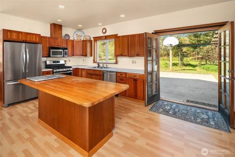 23419 107th Avenue SW Vashon WA 98070