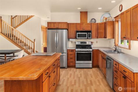 23419 107th Avenue SW Vashon WA 98070