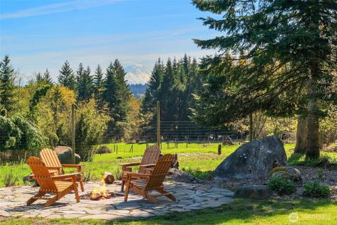 23419 107th Avenue SW Vashon WA 98070